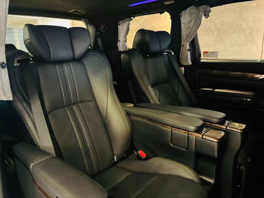 ALPHARD EXECUTIVE LOUNGE FACELIFT - Image 4